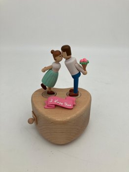 תיבת נגינה זוג מאוהב תיבת נגינה זוג מאוהב